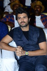 Maharshi Movie Pre Release Event